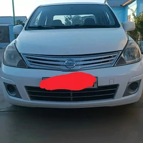 Nissan Versa 2010