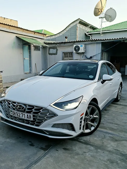 Hyundai Sonata 2021 - 1