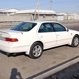 Toyota Camry 2000