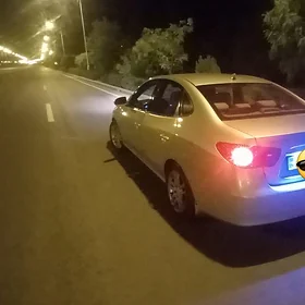 Hyundai Elantra 2009