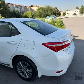 Toyota Corolla 2015