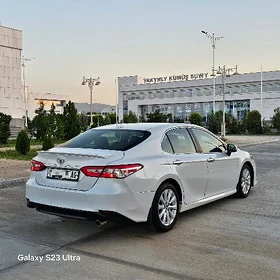 Toyota Camry 2020