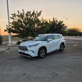 Toyota Highlander 2020
