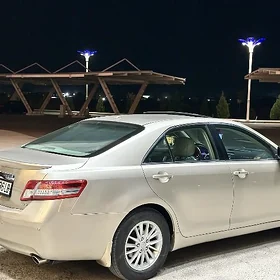 Toyota Camry 2010