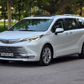 Toyota Sienna 2022