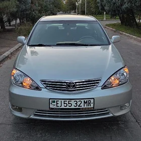 Toyota Camry 2005