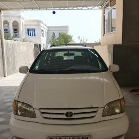 Toyota Sienna 2000
