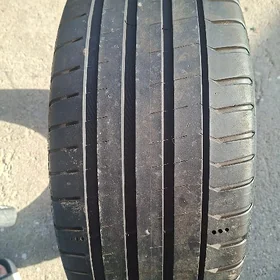 PakriškaMICHELIN 235/45 ZR 18
