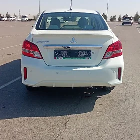 Mitsubishi Attrage 2023