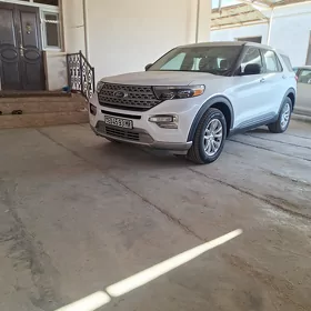 Ford Explorer 2021