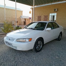 Toyota Camry 1999