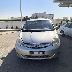Toyota Sienna 2006