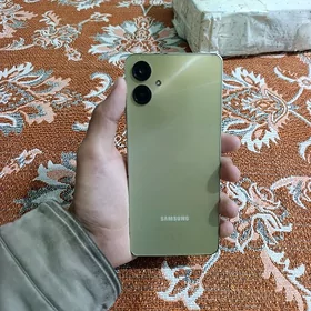 Samsung A06