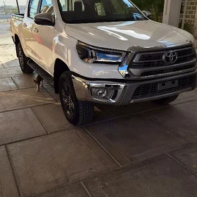 Toyota Hilux 2022