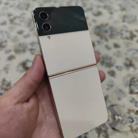 Samsung ZFlip 4 8/256