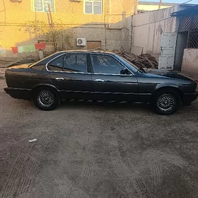 BMW 525 1992
