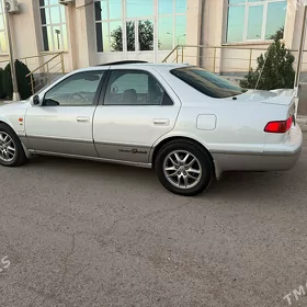 Toyota Camry 2001