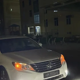 Toyota Avalon 2011