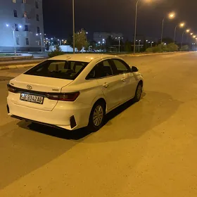 Toyota Yaris 2023