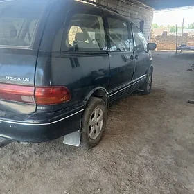 Toyota Previa 1996