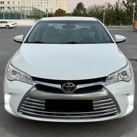 Toyota Camry 2017