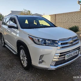 Toyota Highlander 2018
