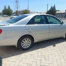 Toyota Camry 2005
