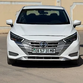 Nissan Versa 2024
