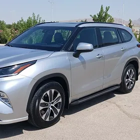 Toyota Highlander 2022