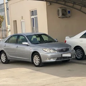 Toyota Camry 2003