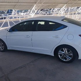 Hyundai Elantra 2019