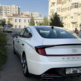 Hyundai Sonata 2022