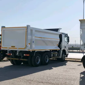 XCMG 500 2025