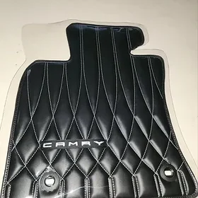Kovrik Carlux avto salon