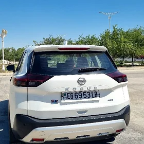 Nissan Rogue 2023