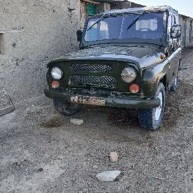 UAZ 469 1989