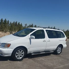 Toyota Sienna 1998