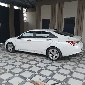 Hyundai Elantra 2021