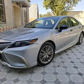 Toyota Camry 2022