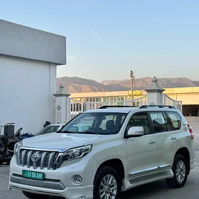 Toyota Land Cruiser Prado 2014