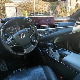 Lexus ES 350 2021