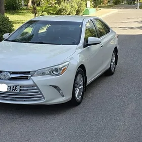Toyota Camry 2016
