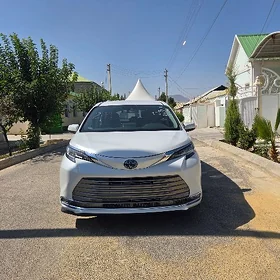 Toyota Sienna 2021