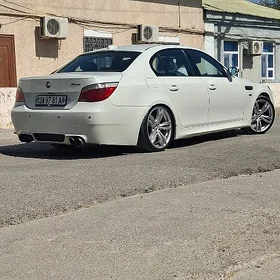 BMW E60 2004