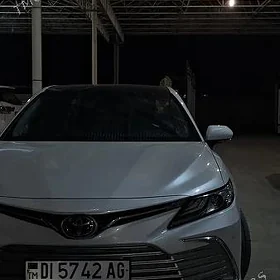 Toyota Camry 2023