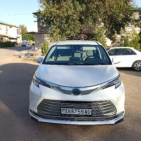Toyota Sienna 2021