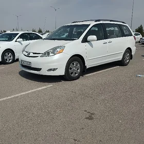 Toyota Sienna 2006