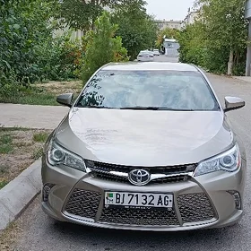 Toyota Camry 2016