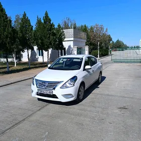 Nissan Sunny 2022