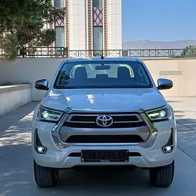Toyota Hilux 2022